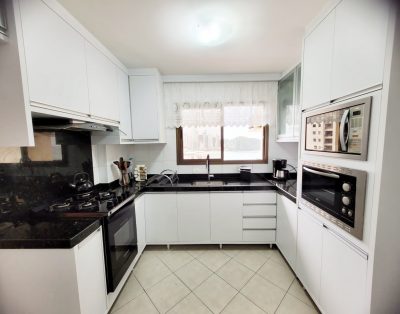 Apartamento Frente Mar com Super Vista Panorâmica em Balneário Camboriú